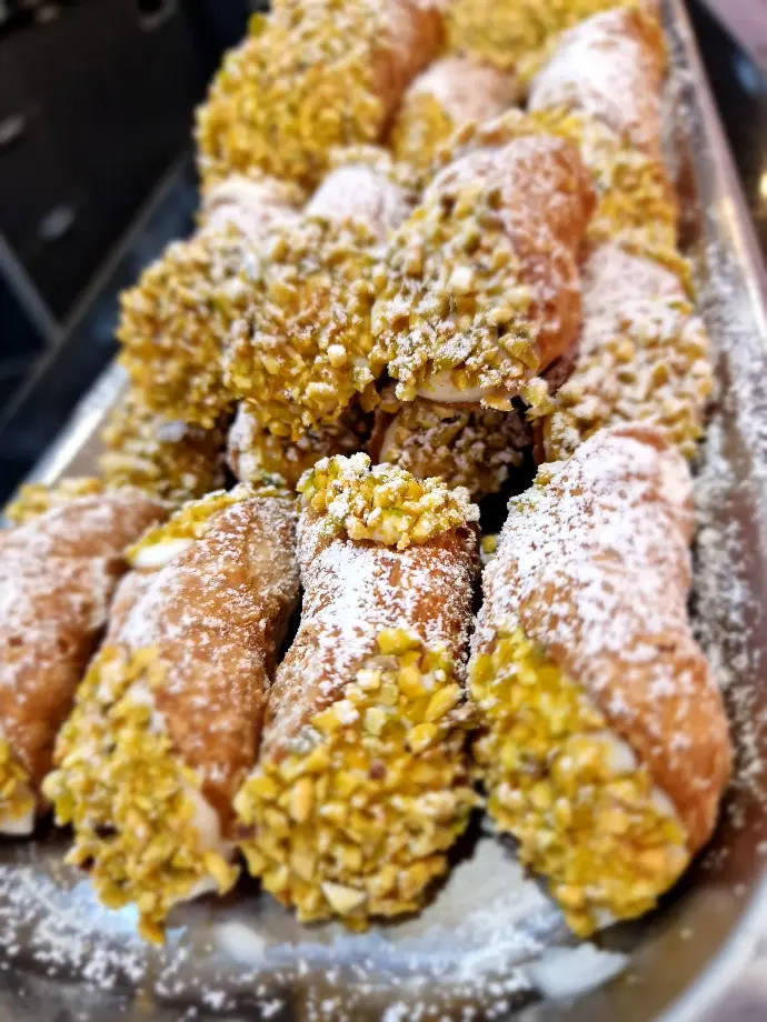 Cannoli Pistachio Cannoli Pistachio